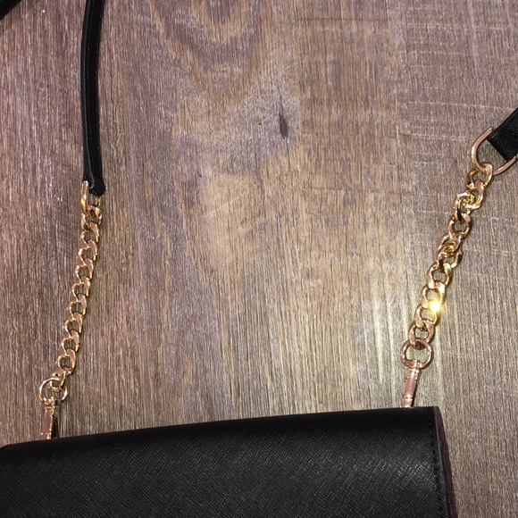 purse - Picture 3 of 4